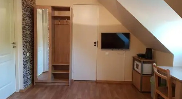 Parnu Mnt 27 Hostel, Rezervasyon Pansiyon / Hostel Marjamaa hosteller, Pansiyon / Hostel