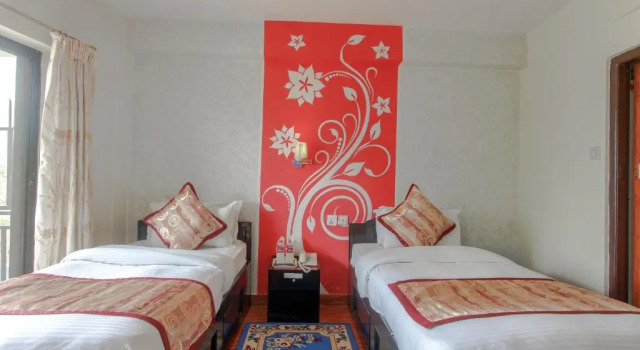 Двухместный номер Standard Hotel Peace Plaza