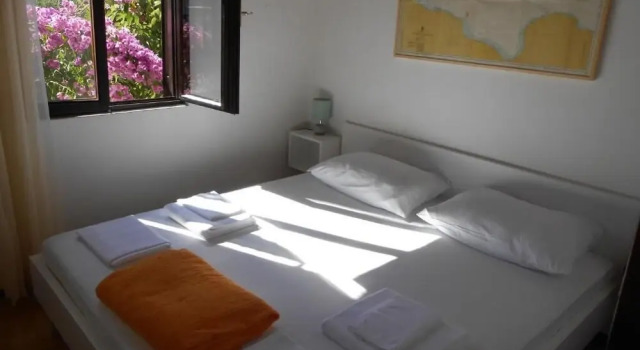 Holiday house Mia, Забронировать Дом для отпуска Виллы Рогозница, Вилла