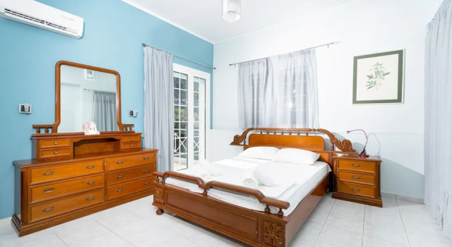 Deluxe Apartments Giamatasta, Забронировать Апартаменты/квартира Отели Маркопоуло - Месогаиа с парковкой, Парковка
