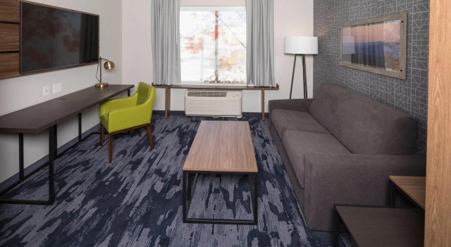 Четырёхместный люкс с видом на город Fairfield Inn & Suites by Marriott Oklahoma City Downtown