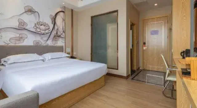 Sihui Dilong Theme Hotel, Boek Hotel Hotels in Guangdong met parkeren, Parkeren