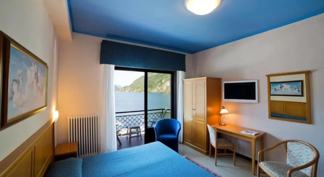 Номер Standard с балконом и с красивым видом из окна Hotel Europa