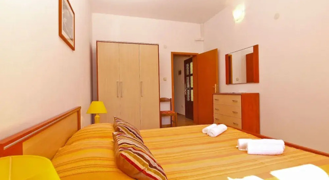 Apartment 1305