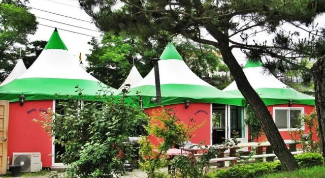 Gyeongju Europe Village Pension, Забронировать Отель Отели провинции Кёнсан-Пукто с парковкой, Парковка