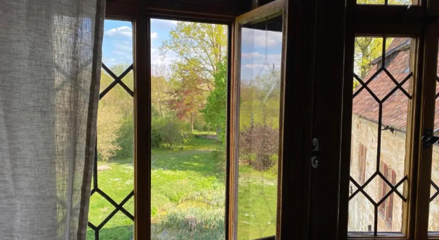 Апартаменты Deluxe Urlaub im Wasserschloss Irmelshausen
