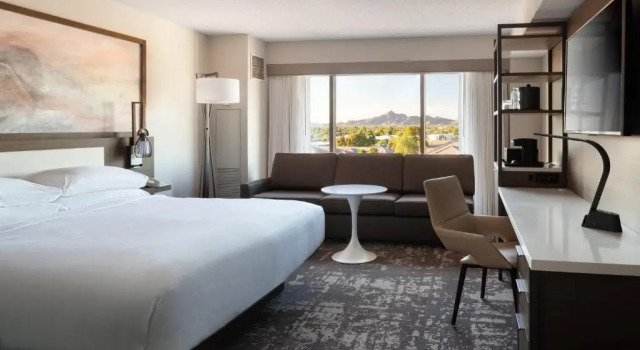 Номер Standard Marriott Phoenix Airport