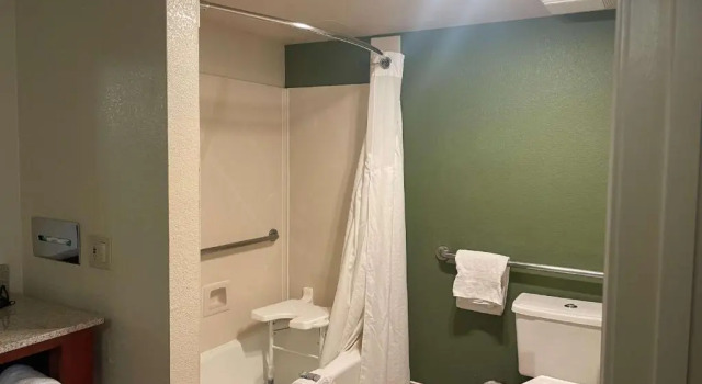 Номер Standard с балконом SureStayPlus Hotel by Best Western San Jose Central City