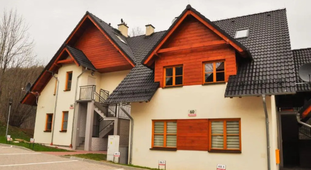 Domek Karpatka 2 przy wyciągu narciarskim 4 pokoje dwie łazinki, Забронировать Отель Карпач 