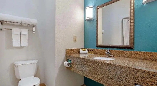 Двухместный люкс Best Western Plus Blue Angel Inn