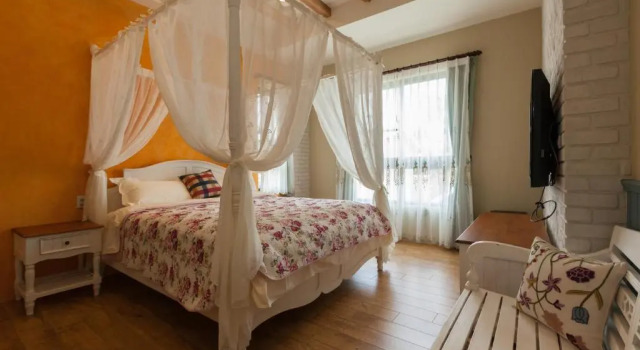 Deluxe huone Charmole