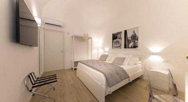 Апартаменты La Home42 Suite