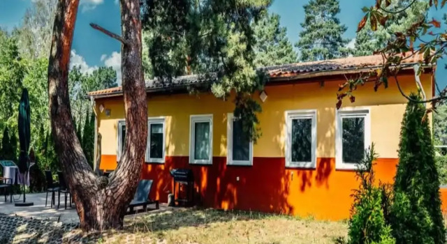 Бунгало Comfort с 2 комнатами Feriendorf am Weinberg, Dobbrikow