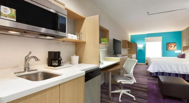 Четырёхместный люкс Home2 Suites by Hilton West Monroe
