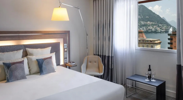 Двухместный люкс с диваном Novotel Lugano Paradiso