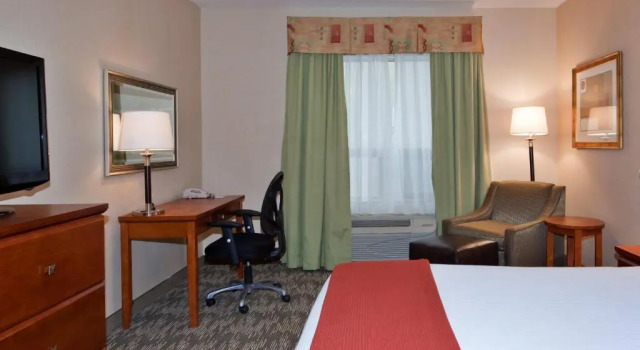 Run of House Holiday Inn Express Hotel & Suites-Edmonton South by IHG