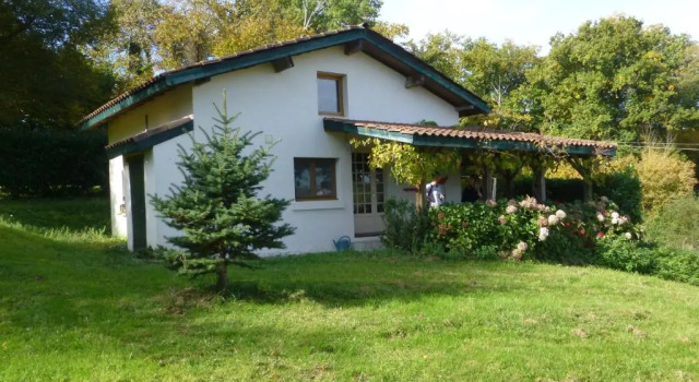 Коттедж с 2 комнатами Le Verger Gites Castelnau DAuzan
