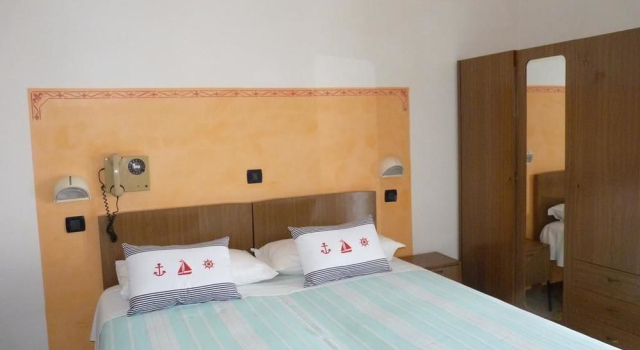 Hotel Rosy, Забронировать Отель Беллария-Иджеа-Марина Побережье Римини