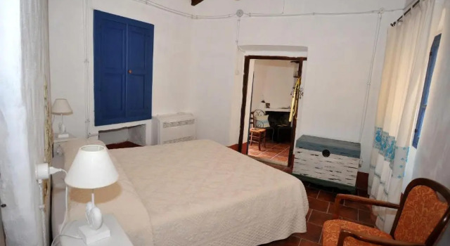 Corte San Lussorio, Prenota Hotel Oliena Barbagia