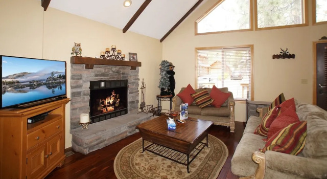 Ski and Tee Cabin, Забронировать Отель Биг-Бэар-Сити San Bernardino Mountains