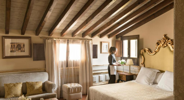 Полулюкс Hotel Casa 1800 Granada