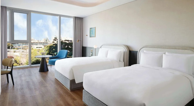 Четырёхместный семейный номер Standard с видом на реку Hotel Naru Seoul - MGallery Collection