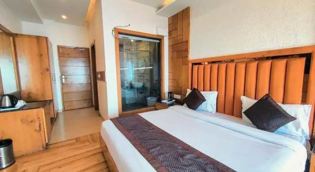 Luxury Inn by Stotrak Hotels, Rezervovat Hotel Mussoorie Uttarakhand