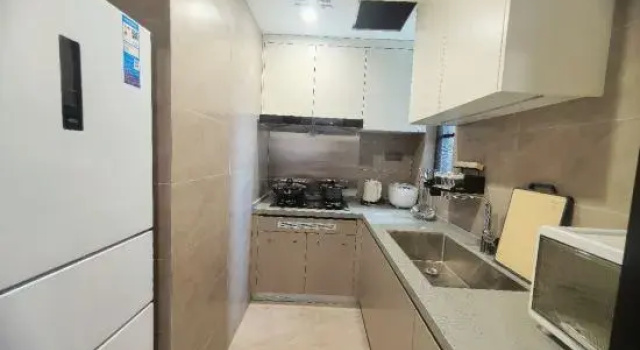 Люкс с 2 комнатами с балконом Sanya Haiyi Swimming Pool Resort Hotel (Sanya Romance Park HT Duty Free)