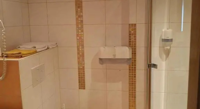 Одноместный номер Standard с балконом Hotel Wirt ZMinsta