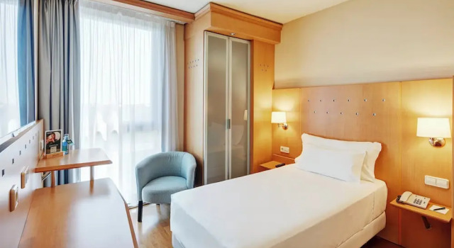 Одноместный номер Economy Sercotel Porta Barcelona