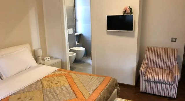 B&B Il Girasole, Book Bed and Breakfast Hoteller i Corciano med parkering, Parkering