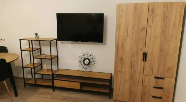 Modern Studio, Varaa Hotelli Târgu-Mureş 