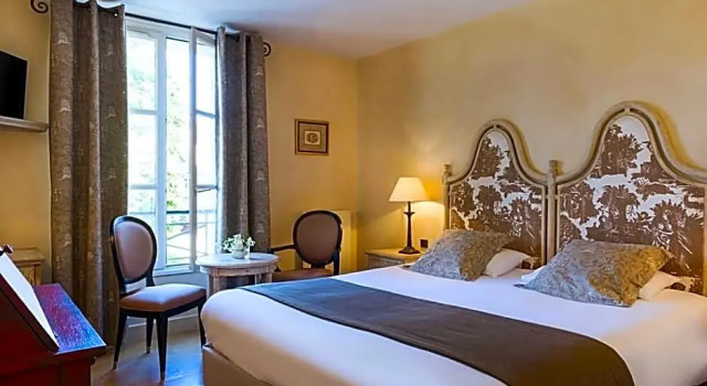 Номер Prestige Hôtel Aux Vieux Remparts
