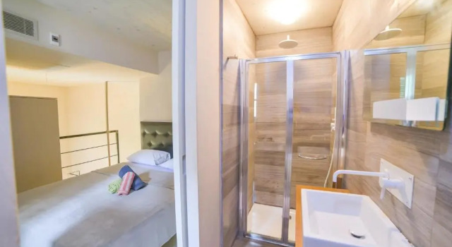 AF - Large 2BR apartment