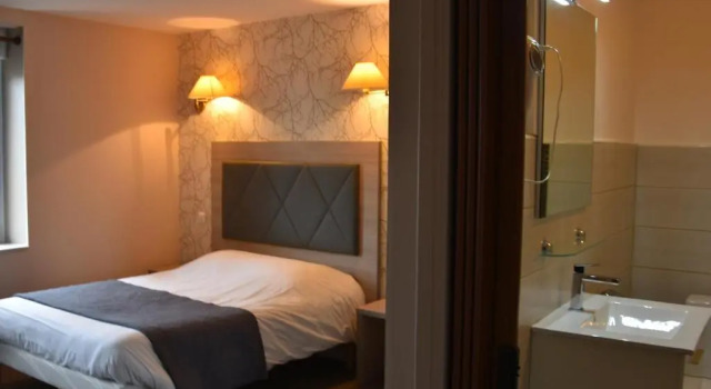 Номер Standard LOGIS Hotel Restaurant Auberge Du Cheval Blanc