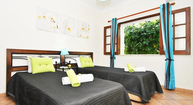Вилла с 4 комнатами с балконом и с видом на бассейн Villa Honolulu - Piscina aquecível e BBQ - Balaia, Albufeira