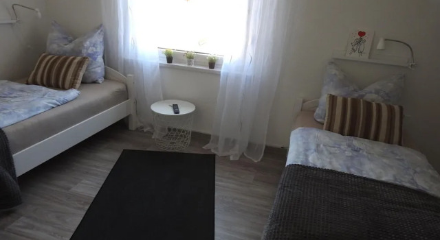 Family-friendly Escape, Prenota Casa vacanze Hotel a Garz con parcheggio, Parcheggio