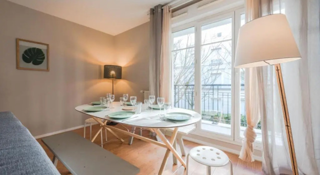 Standing apartment in Disneyland BMYGUEST, Забронировать Апартаменты/квартира Отели Серри с завтраком, Завтраки
