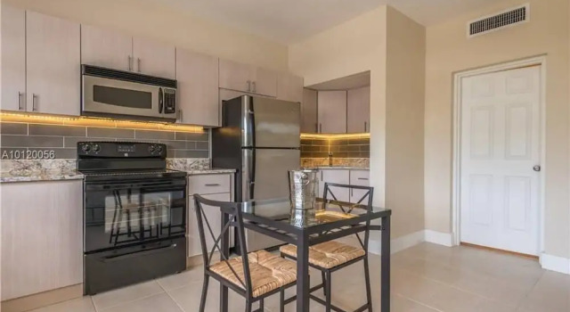 Gorgeous River-view Apartment Hallandale Beach :), Забронировать Апартаменты/квартира Апартаменты Голливуд-Бич, Апартаменты/квартира