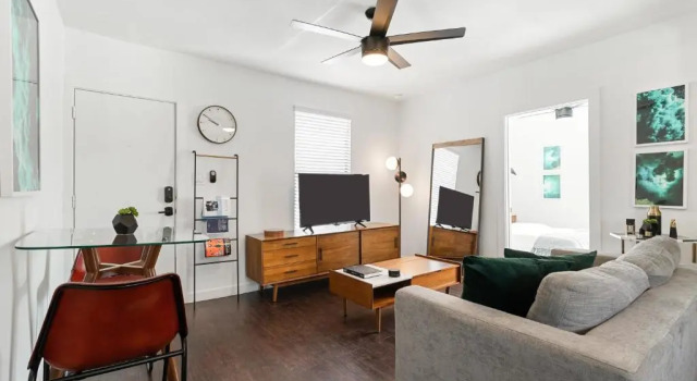 Апартаменты Abode Houston - Montrose Downtown