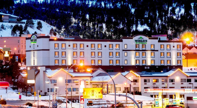 Люкс Wingate by Wyndham Kamloops