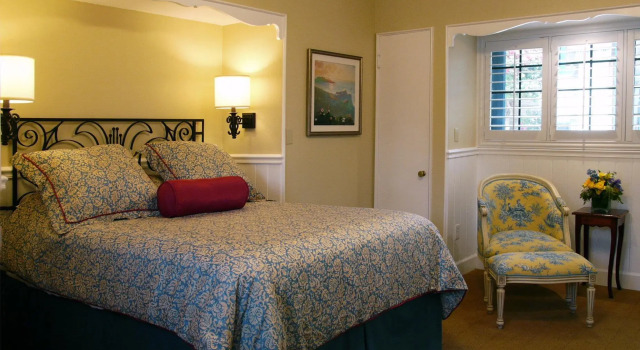 Normandy Inn, Забронировать Отель Кармел Индиана, рядом с Миссионерская церковь в Кармеле