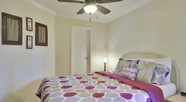 BC's Beach Condo-Victorian 6208
