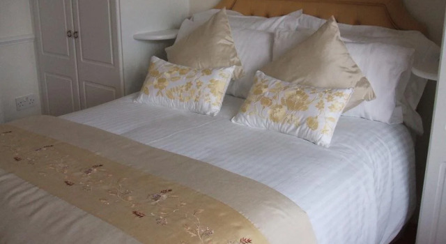 Pink House Bed And Breakfast