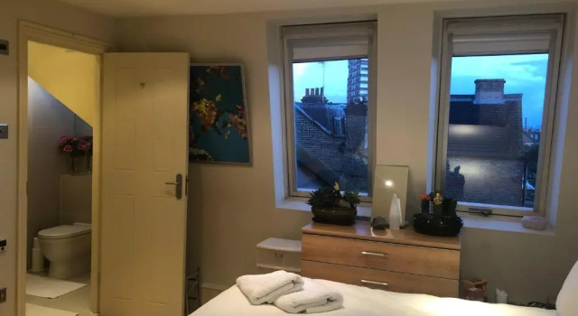 Двухместный номер Standard с балконом Georgiana's Guest House