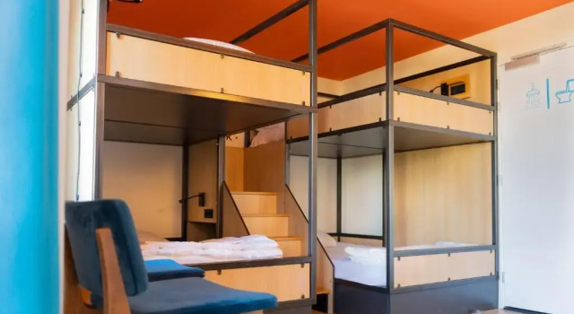 Четырёхместный номер Standard Sparks Hostel