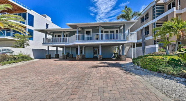 Gulfview Lido Key Gem - Walk to Beach & Shops, Забронировать Апартаменты/квартира Сарасота Sarasota Area, рядом с Парк Coolidge