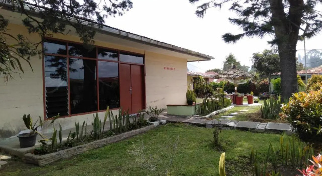 OYO 3349 Kaliaga, Rezerwuj Hotel Berastagi Sumatra