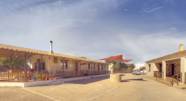 Casas Rurales Alhambra - Lagunas de Ruidera - ESPECIAL GRUPOS, Забронировать Отель Аламбра Ciudad Real Province