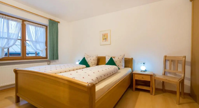 Ferienwohnung Kühn, Varaa Huoneisto Hotellit Baijeri pysäköinnillä, Pysäköinti